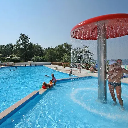 Holiday home Holiday Camping Bijela Uvala.7 *