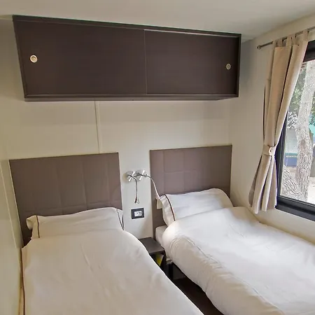 펜션 Holiday Camping Bijela Uvala.7 포레치